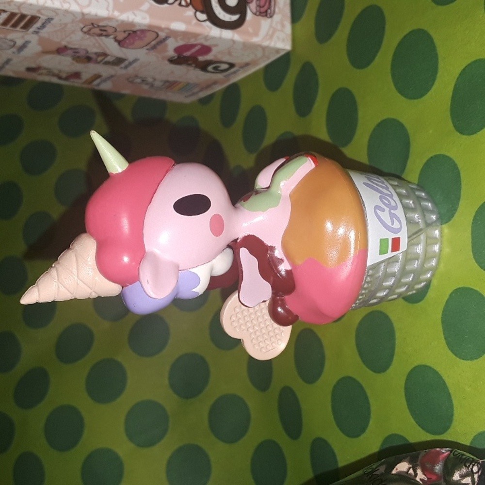 Tokidoki Delicious Unicorno series collectible figure Gelatino dessert blind box